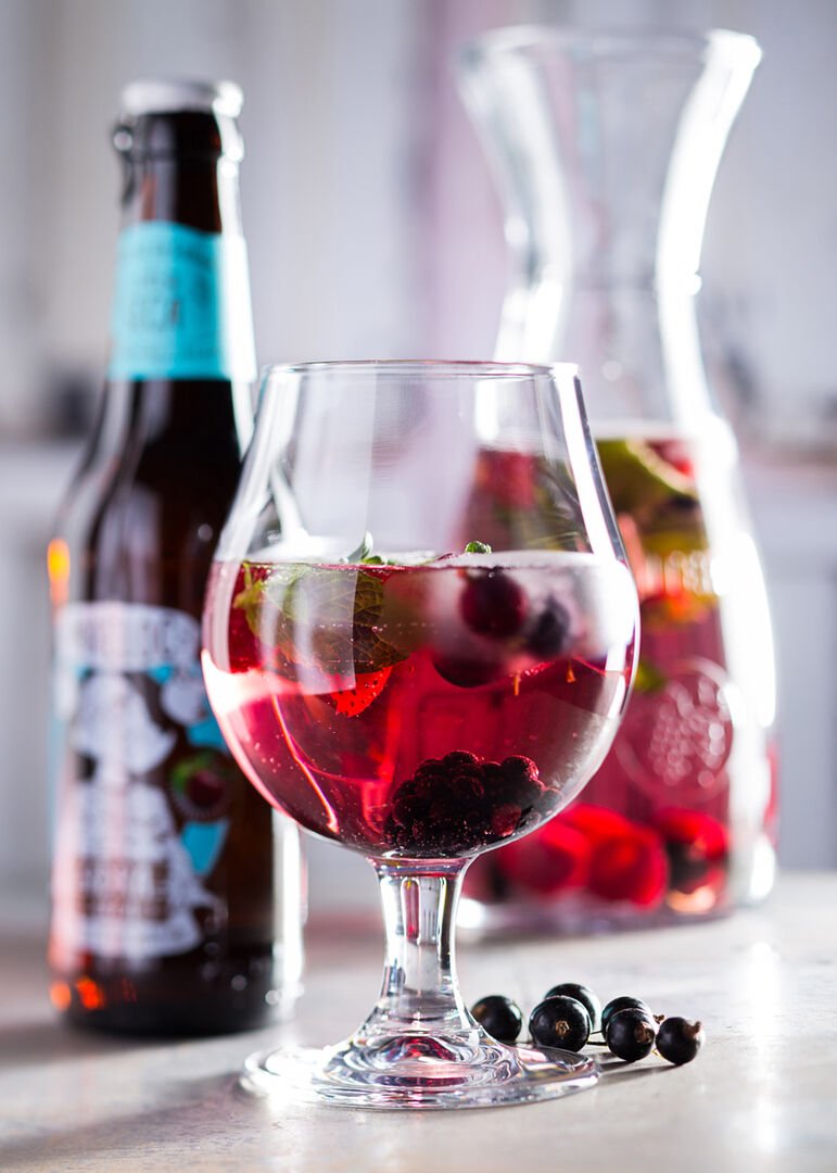 Toughened Draft Stemmed Beer Glass 16.75oz/480ml (CE Marked) Lined at 2/3rd Pint - Coffeecups.co.uk